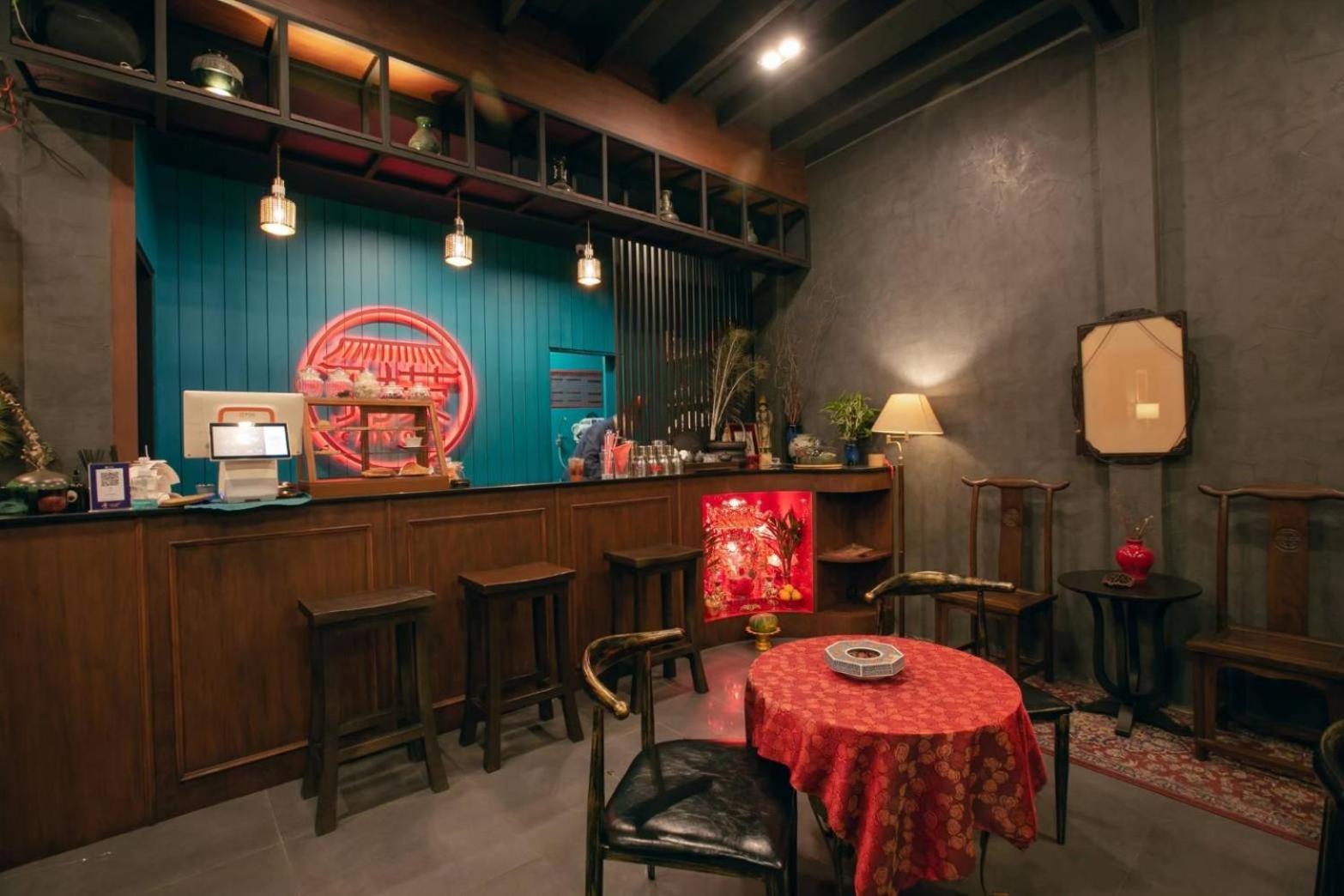 Caiyong Hometel & Cafe'S Studio Bangkok Exterior foto